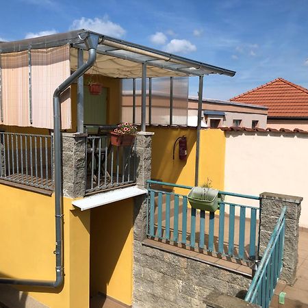 Ubytovani U Jerabku - Parkovani Zdarma Mikulov Exterior photo